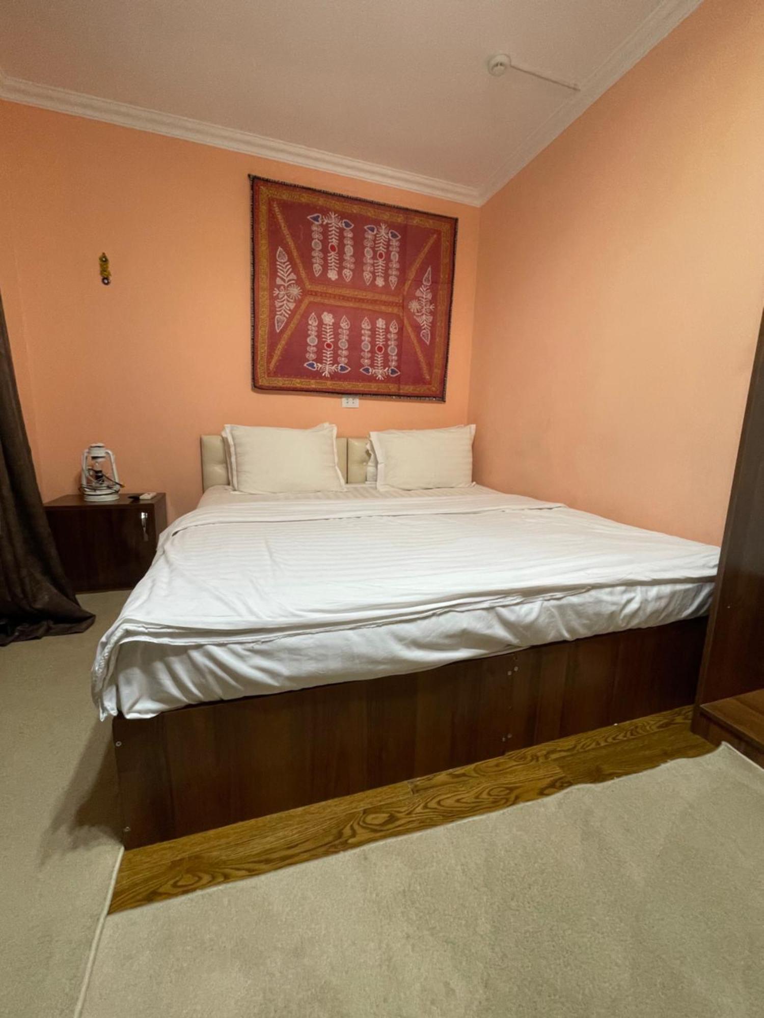 Mulberry Hotel Tashkent Ngoại thất bức ảnh