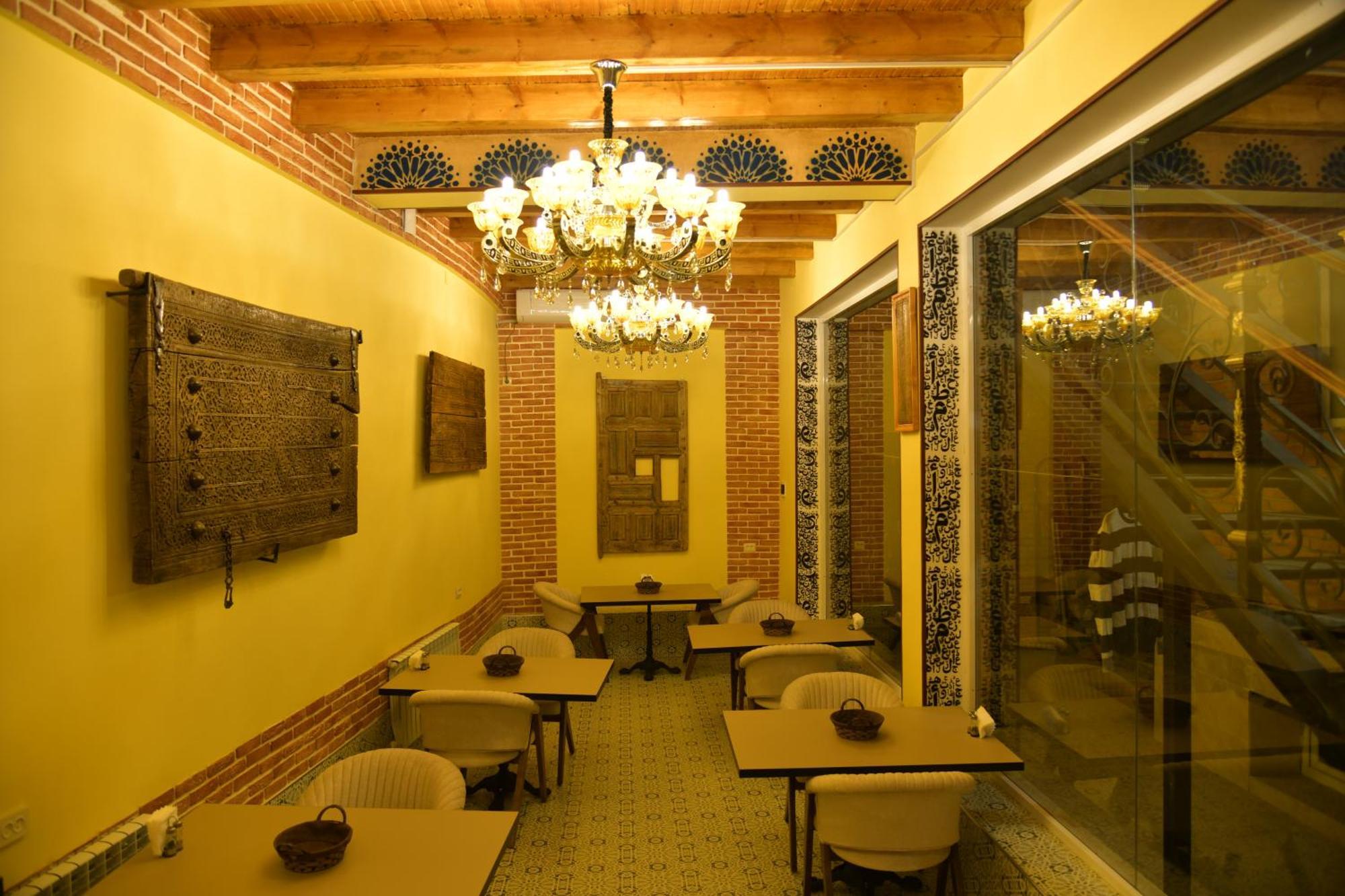 Mulberry Hotel Tashkent Ngoại thất bức ảnh